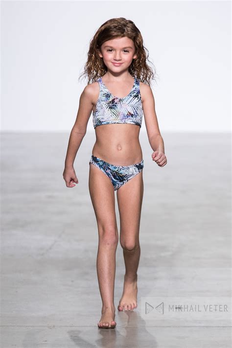 A trendsetter, a style icon and a fashion revolutionary figure, cara. petitePARADE presented the latest trends by top designers ...