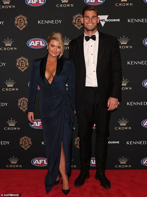 Tayla harris (born 16 april 1997) is an australian rules footballer playing for the carlton football club in the afl women's (aflw) and professional boxer. AFL Brownlow Medal: Tayla Harris AFLW flaunts her cleavage ...