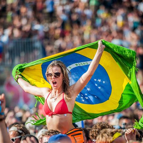 Het demissionaire kabinet neemt mogelijk aanstaande maandag al een besluit over het houden van eendaagse festivals in de periode na 14 augustus. Ben jij deze zomer naar een festival geweest? / Polls | FOK.nl