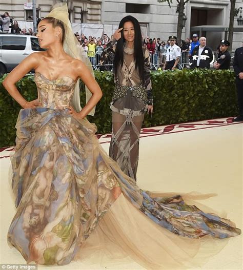 When people hear the name vera wang, they think high fashion, unrivaled class and elegance, and perpetual beauty. Ariana Grande attends her first Met Gala in Vera Wang gown ...