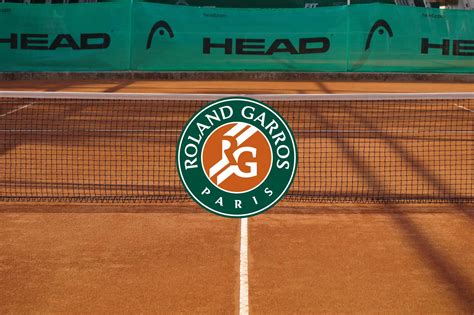 Iga swiatek will serve for the roland garros title. Roland Garros 2020: Iga Świątek sensacyjnie pokonała ...