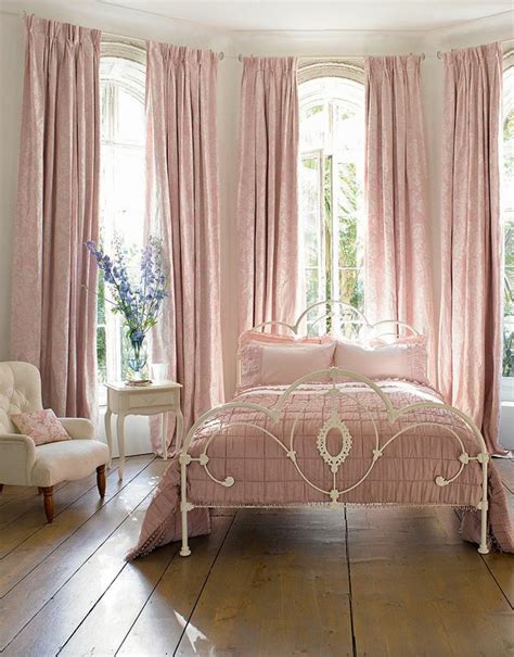 Pink schlafzimmer wie natur erhaben und romantisch. Gardinen Rosa - die romantischen Farbnuancen schlechthin!