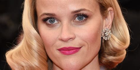 Reese — last name witherspoon — could also own a ladle, cake knife, butter spreader and salad fork with the bread she's just earned from selling her own media. Reese Witherspoon Background | WallPics