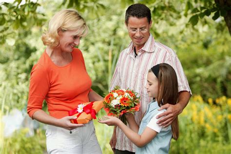 Pour ma chère maman… chère maman, chaque jour, tu me donnes un amour sincère, tu es la générosité incarnée. Fête des mères 2020 : histoire, traditions, vraie date et ...
