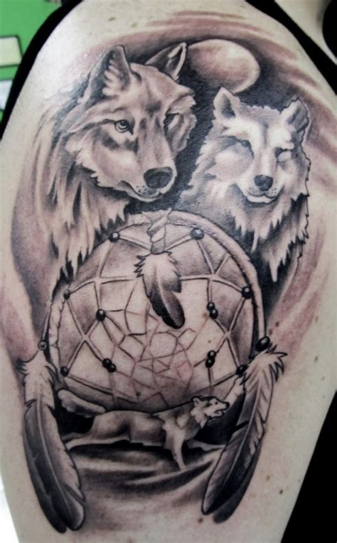 Sin embargo rechazaron su orden de procrear y se vuelven célibes (se les llama chatursana: Tatuaje de lobo: significado y simbolismo | Tatuajes de ...