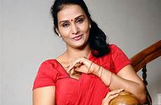 hot aunty mallu saree navel apoorva cleavage show actress red latest south huge sexy telugu kambi tamil stills indian showing