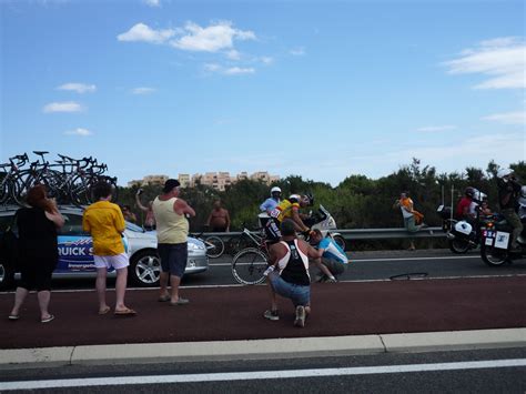 Er ist aufwändig bestickt mit einem zauberhaften motiv und der aufschrift unser haus ♥ auf wunsch kann der einband gegen einen aufpreis von 4€/name personalsiert werden. Panne (FOTO) - Album : Unser Haus / Tour de France