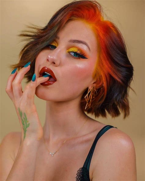 Popular YouTuber Stella Cini proves dyeing your own hair 