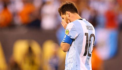 'you have to choose, me or kourtney': Sergio Agüero über Lionel Messi nach Copa-Niederlage