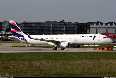 And lan chile, is an airline based in santiago, chile, and is one of the founders of latam airlines group, latin america's largest airline holding company. D-AVXF LATAM Airlines Chile Airbus A321-211(WL) Photo by ...