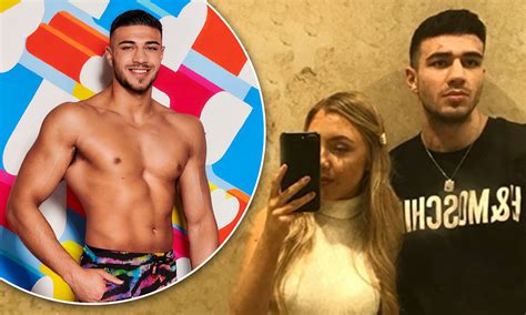 Tommy fury is 21 years old british professional boxer, model, and reality star. Tommy Fury / Love Island Viewers Want Maura Higgins ...