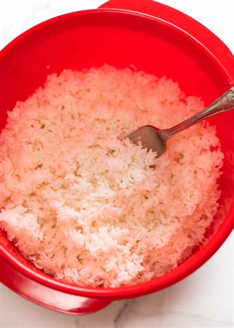 Wash the jasmine rice in several changes of water and drain off the water completely 2. Water To Rice Ratio For Rice Cooker In Microwave / How To ...