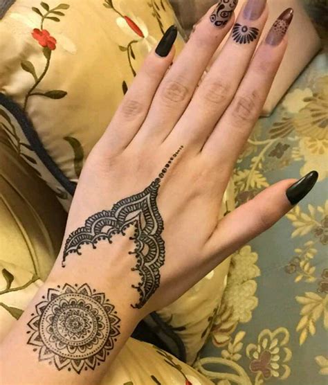 Maybe you would like to learn more about one of these? #zezo_asg | Henna hand tattoo, Hand tattoos, Hand henna