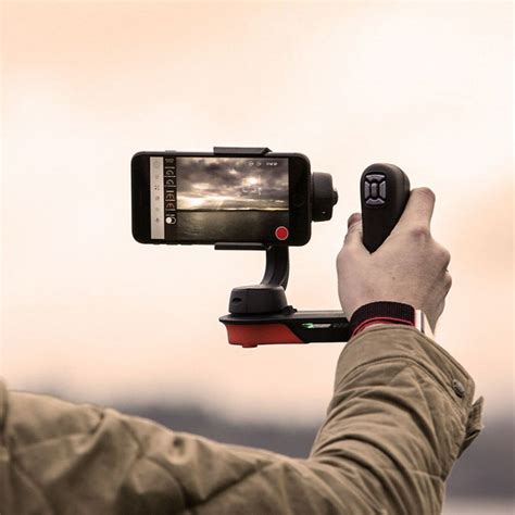 Movi smooths out the bumps and shakes of mobile video so you can capture life's best moments in the highest quality video. Movi Cinema Robot Smartphone Stabilizer » Petagadget