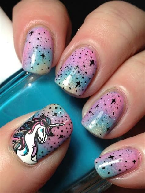 También es de ayuda a la hora de completar un disfraz de unicornio, pues. Uñas De Gelish Para Niñas De Unicornio - Unas Decoradas ...