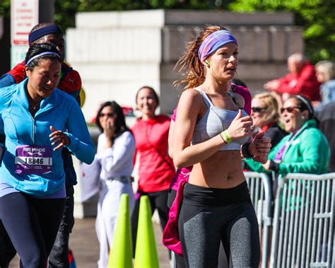 Joan benoit samuelson (born may 16, 1957) is an american senior grand masters marathon runner who was the first women's olympic games marathon champion, winning the gold medal at the 1984 summer olympics in los angeles. Nike Women's Half Marathon DC | The Q Speaks | Flickr