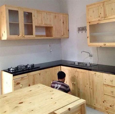 Ukiran memang sangat mahal karena membutuhkan proses yang sangat lama untuk membuat ukir. Jual Lemari Dapur Kitchen Set Full Kayu Jati Belanda ...