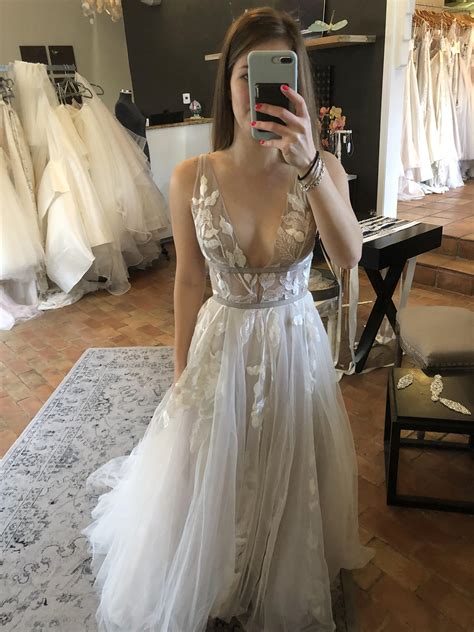 Choose from a broad selection of simple, traditional or designer wedding dresses china. I think I found my wedding dress! : weddingplanning