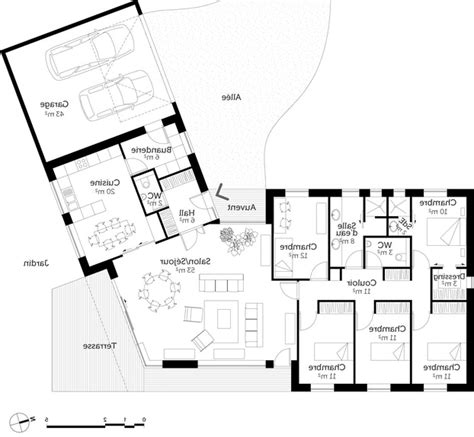 Plan de maison avec 4 chambres. maison plain pied 140 m2