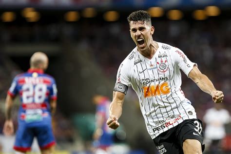 Ao vivo, como assistir, próximos jogos, resultados, escalação, gols, mercado da bola, tabelas, estatísticas e últimas notícias do corinthians. Fortaleza 1 x 3 Corinthians - 12ª Rodada - Brasileirão 2019