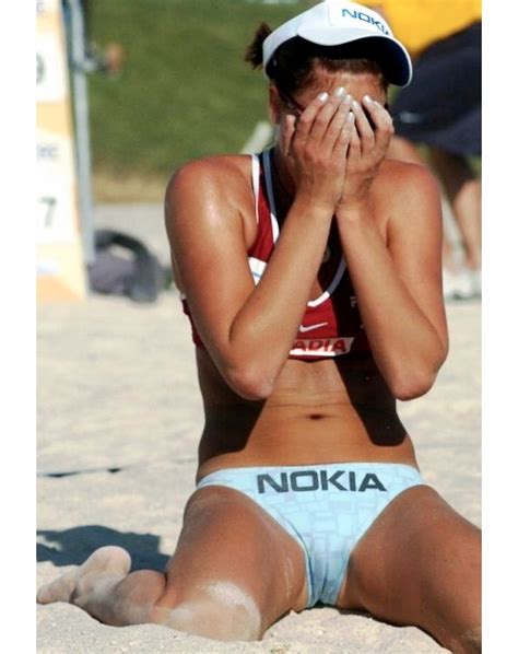 But as the camera zooms in on her the distinctive camel toe is easily noticeable. Uniform Malfunctions: 10 Awesome Athlete Camel Toes ...