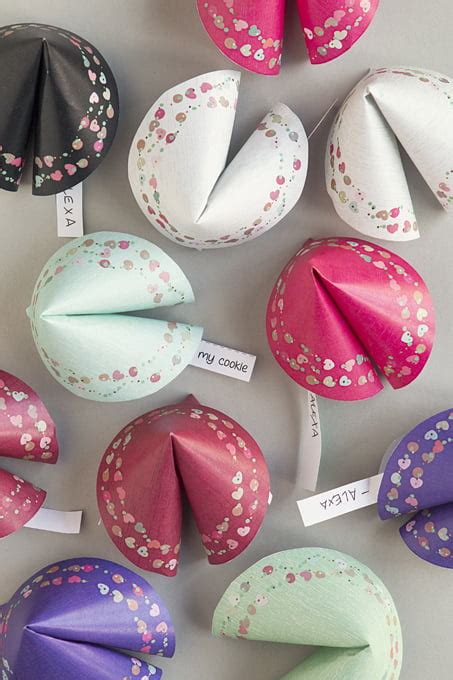 Make your very own fortune cookies from paper and share good fortunes with family and friends. DIY Paper Fortune Cookie - Free Printable Download