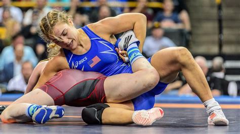 Learn how you can avoid camel toe. Πάλεψε με McGregor η Helen Maroulis - Fightsports.gr