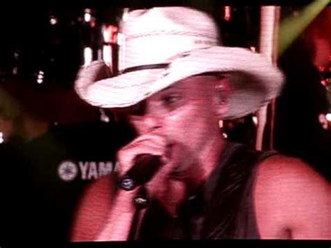 Beer in mexico just came on and it just speaks to my soul. Kenny Chesney Have Another Beer in Mexico - YouTube