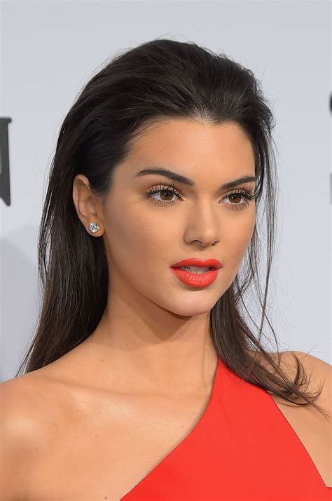 Kendall jenner gets candid about her career, her controversies, and her private life. Kendall Jenner Could Face Millions In Damages Over Fyre ...