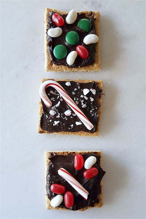 How to organise a funeral. Holiday Graham Crackers - Easy No Bake Dessert | Mama Likes To Cook