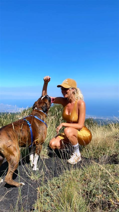 Non ci si rende conto del potere che ha l'invio. Diletta Leotta e l'allenamento... bollente: sexy ...