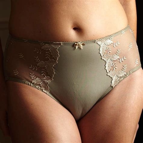 Large choix de formes et matières pour tous les styles, en tout confort! Dessous féminins : modèles de culottes sexy - Cougarillo.com