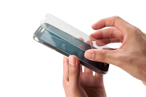 Ini karena beberapa material tidak baik untuk aktivitas pada perangkat. Tempered Glass sama dengan Anti Gores? Inilah penjelasan ...