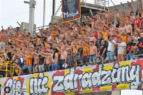 Ale także globalny postanowiliśmy jako kibice korony kielce zebrać się w jak . Galeria: Korona Kielce - ŁKS Łódź (2020-07-18) - Kibice.net