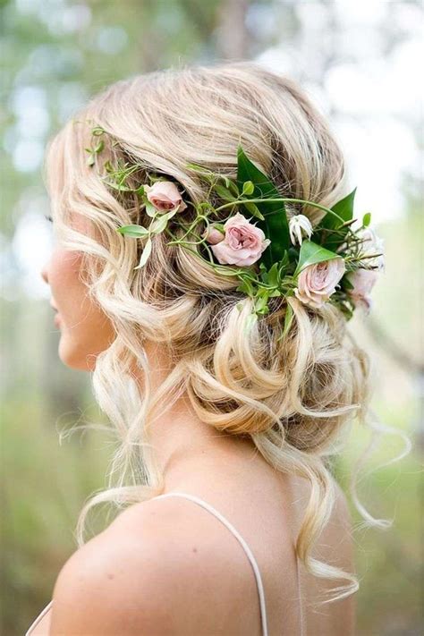 Coiffure de marie bohme chic. coiffure mariage | Coiffure simple et facile