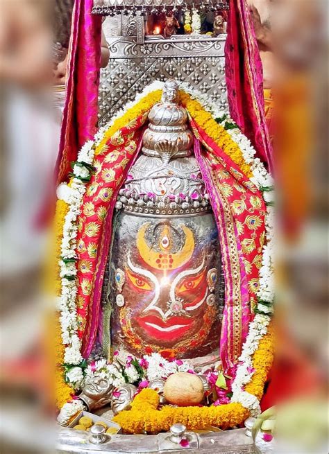 Ujjain mahakal darshan hd image wallpaper one day the king is a very lively person appeared in his dreams. Pin on Mahakal Ujjain - Bhasma Aarti Daily pic