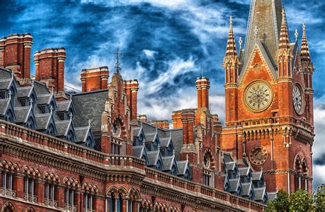 Following the recent news that dublin will not be ready to host it's euro 2020/1 games. Famous Monuments in England | Most Visited Monuments in ...