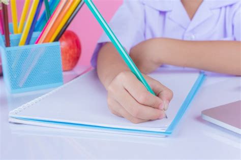 Ministerul educatiei a facut publice noile modele de subiecte pentru evaluarea nationala 2021. Modele subiecte Evaluarea Nationala clasa a II-a 2020 ...