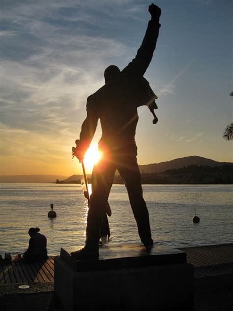 Freddie mercury statue at the dominian theatre, london.jpg 3,072 × 2,304; Montreux. Statue of Freddie Mercury photo - joseantonio ...