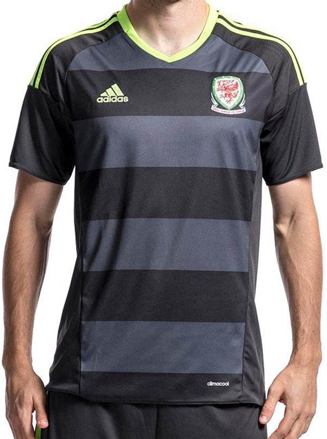 Pais de gales x suiça. Adidas lança nova camisa reserva do País de Gales - Show ...