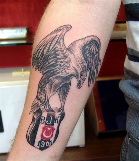 Kola ağlayan yüz dövme modelleri en güzel golf dövmesi. Almanya Türklerin Sayfası: Beşiktaş dövme modelleri motifleri (Tattoo)