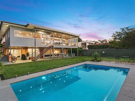 Explore the best of indooroopilly! Property Report for 13 Nindethana Street, Indooroopilly ...