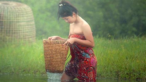 Used to do this at home in our pond when i was younger and found. Catching frog cleaning and cooking in philipin - YouTube