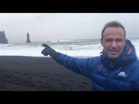 Los pargos, meaning the snapper, is the name of the town closest to playa negra. Playa Negra Islandia Vík - YouTube