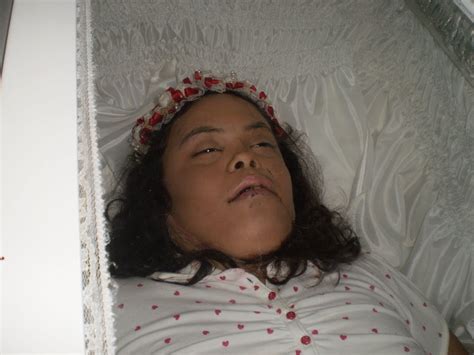 Ate gelet s funeral beautiful in white westlife. (NOTICIAS DESDE BONAO): 05/21/10