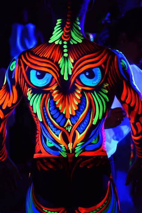 pin-by-fran-williams-on-body-painting-body-art-painting,-uv-body-art,-body-art-photography