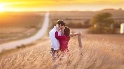 Cute Romantic Love Couple Wallpaper | Feel Free Love Images Blog | Free ...