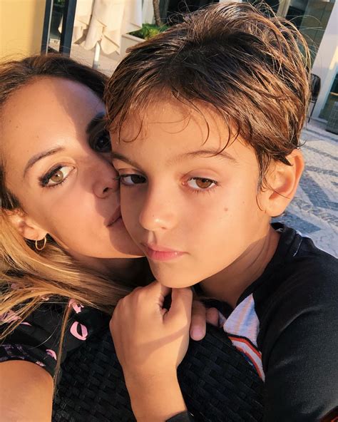 Her sister competed on the reality show slpash! Carolina Patrocínio: O problema de saúde do sobrinho que ...