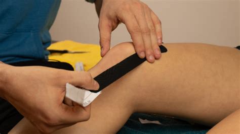 Wyn lim et al., in: kinesio-taping-knie-volleyball - Volleyballfreak