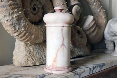 Shop our alabaster jar selection from the world's finest dealers on 1stdibs. Alabaster Pharmacy Jar 19th Century For Sale at 1stdibs